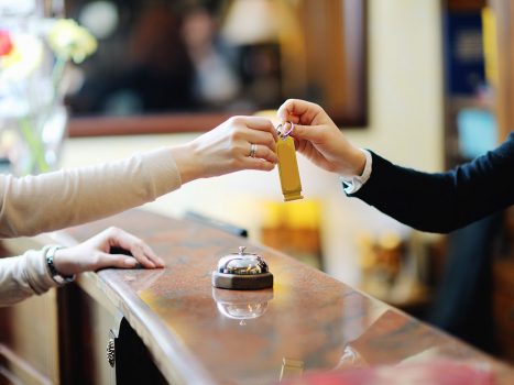 SHUTTERSTOCK_100266008_Huge